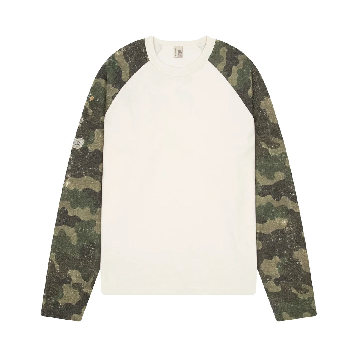 Derschutze "after us" camo Longsleeve off white